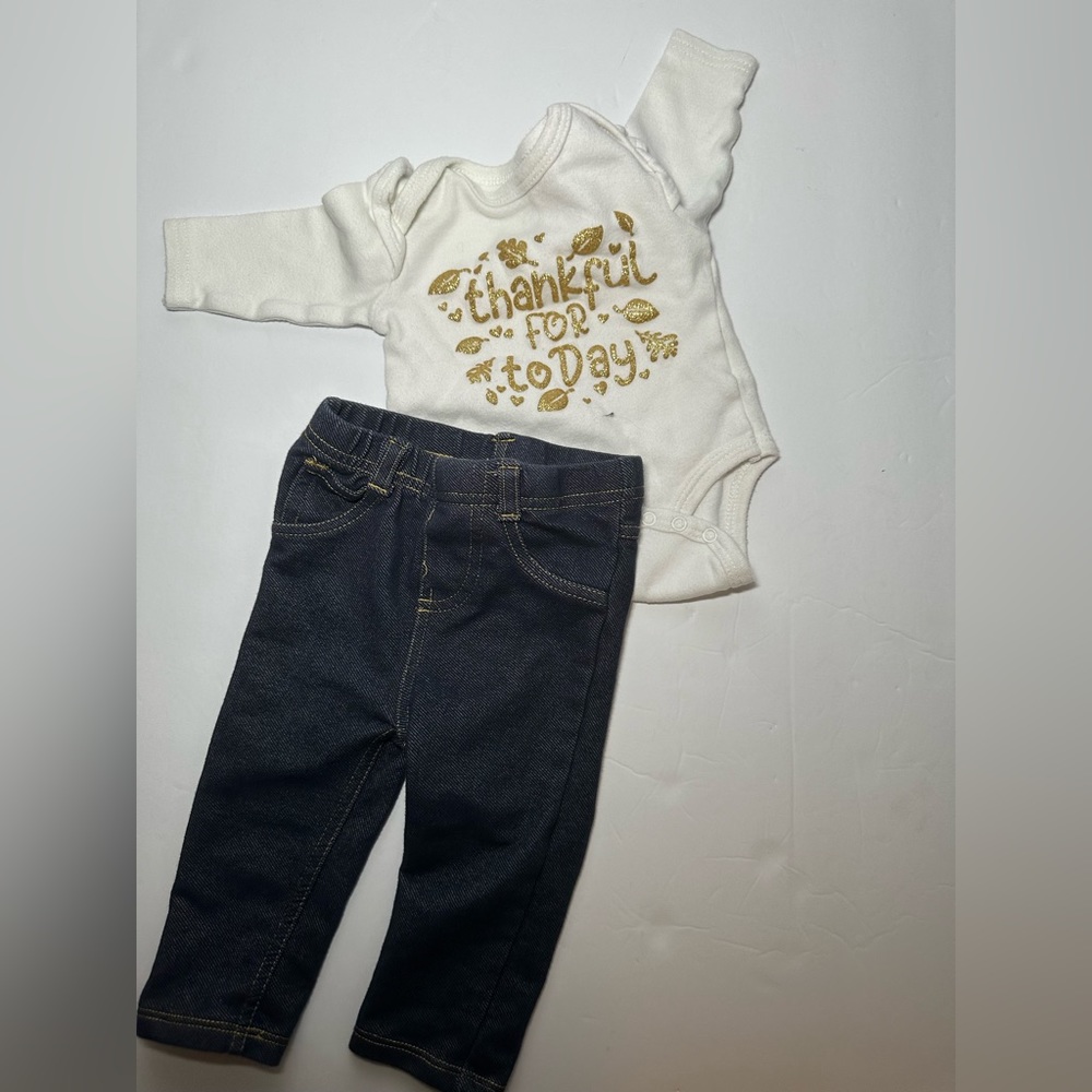 3M Thanks giving outfit. Jeans and thankful onesie.  Festive outfit . Holiday